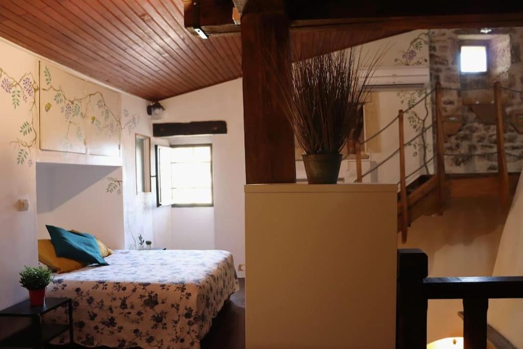 Entre Uzes Et Le Pont-Du-Gard Le Logis D'Autrefois Apartment แกสติญง-ดู-การ์ ภายนอก รูปภาพ