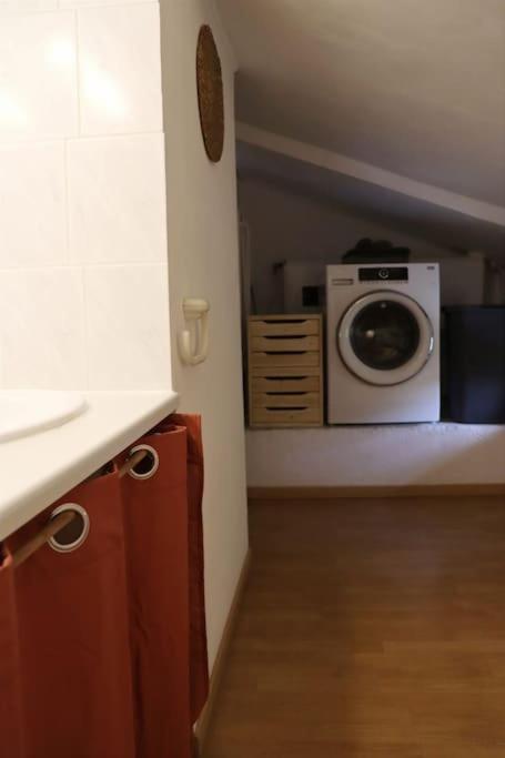 Entre Uzes Et Le Pont-Du-Gard Le Logis D'Autrefois Apartment แกสติญง-ดู-การ์ ภายนอก รูปภาพ